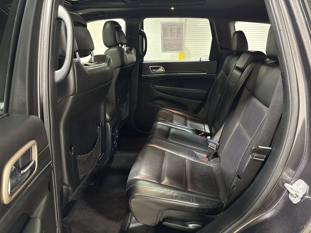 Used 2017 Jeep Grand Cherokee Limited w/ Luxury Group II image 24