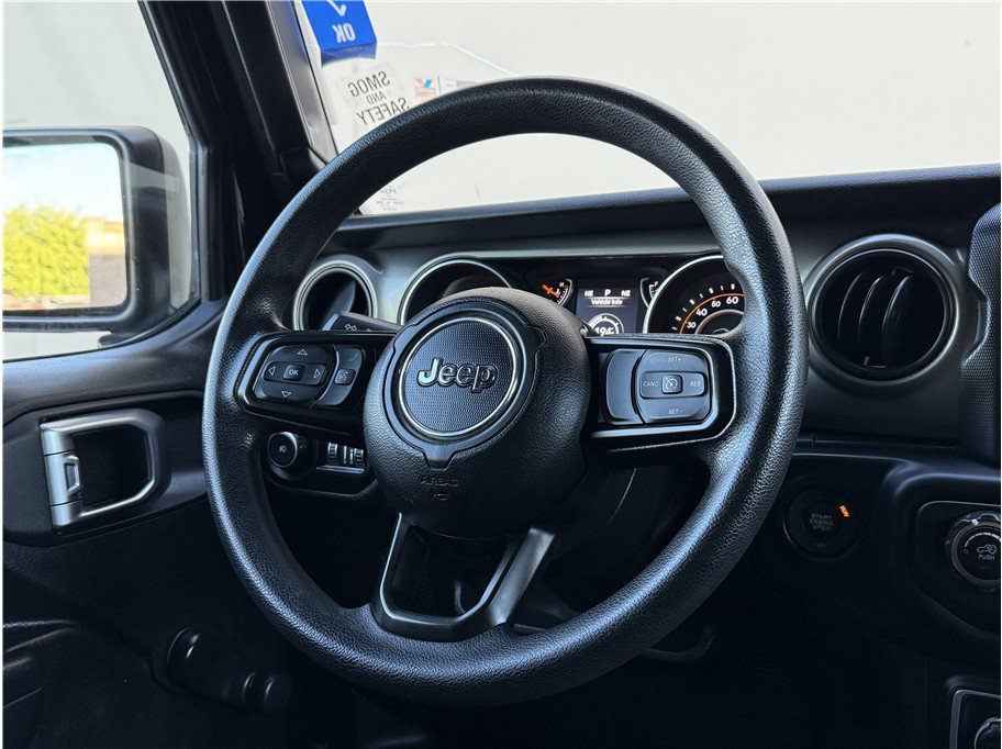 Used 2018 Jeep Wrangler Unlimited Sport AWD/4WD image 15