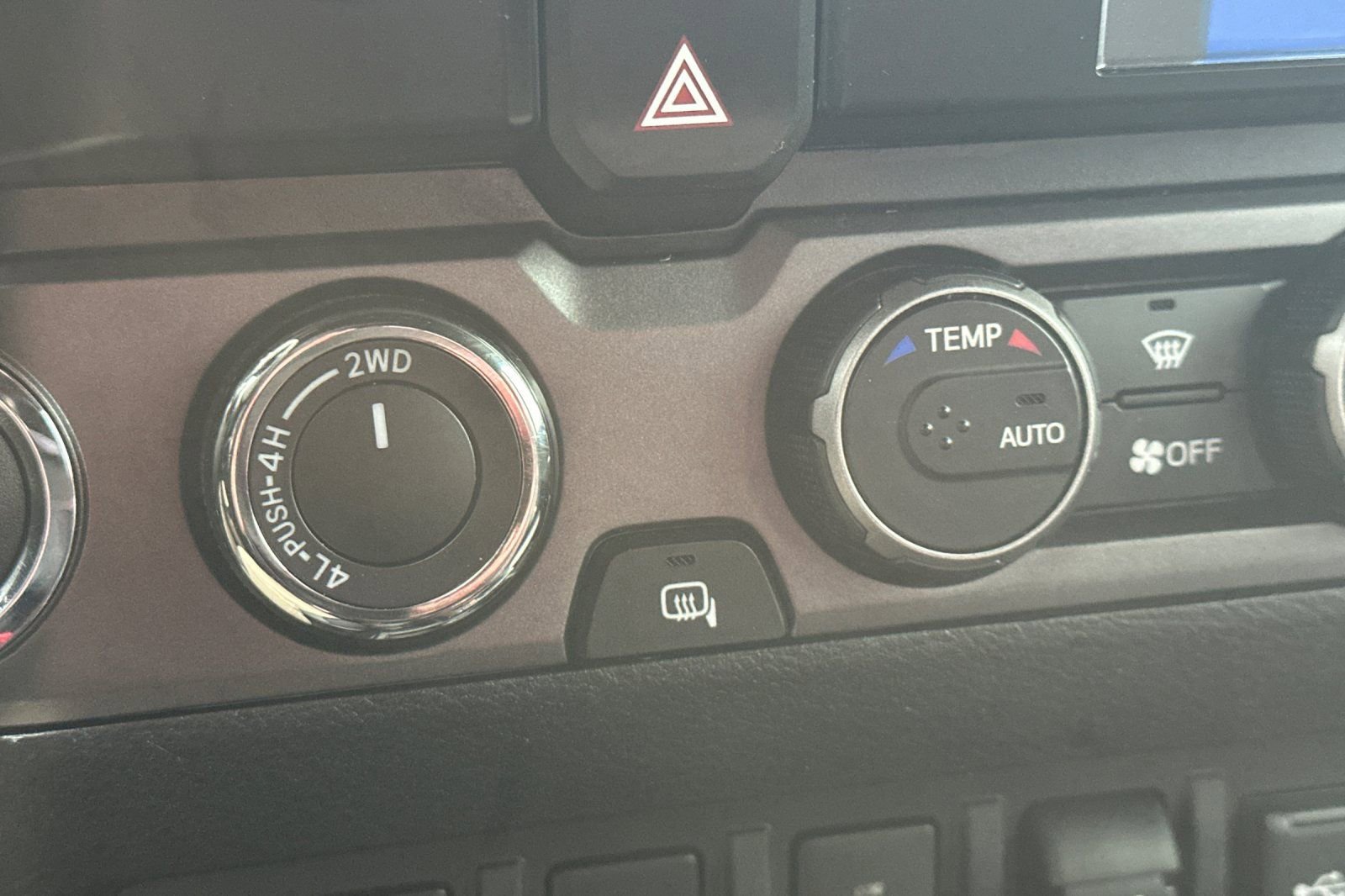 Used 2021 Toyota Tacoma TRD Off-Road w/ Technology Package image 24