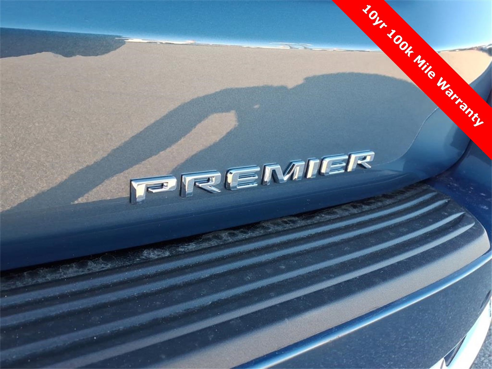 New 2026 Chevrolet Suburban Premier w/ Sun And Tow Package image 10