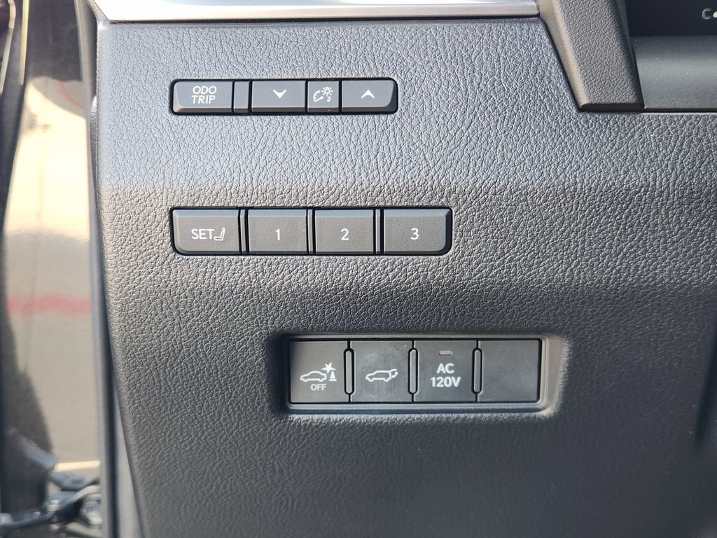 Used 2024 Lexus GX 550 w/ Accessory Package (Z1) AWD/4WD image 21