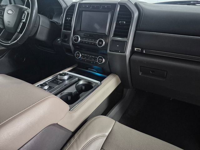 Used 2018 Ford Expedition XLT w/ Equipment Group 202A AWD/4WD image 38