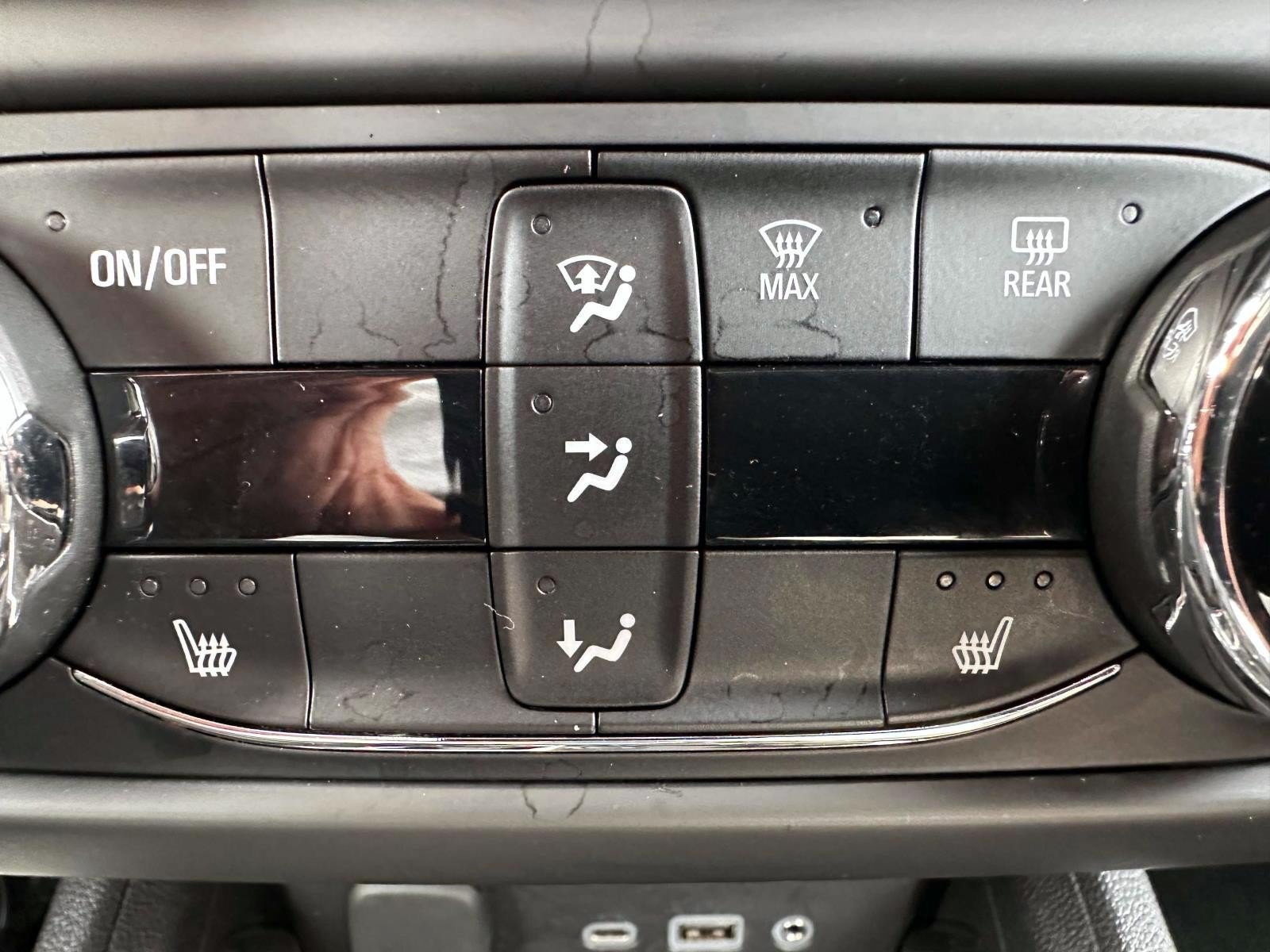 Used 2023 Chevrolet TrailBlazer ACTIV w/ Convenience Package AWD/4WD image 23