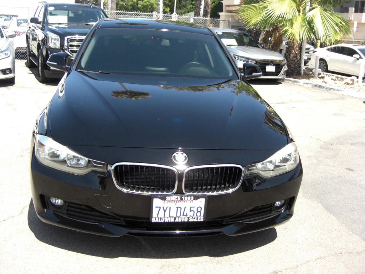 Used 2014 BMW 320i Sedan RWD image 2