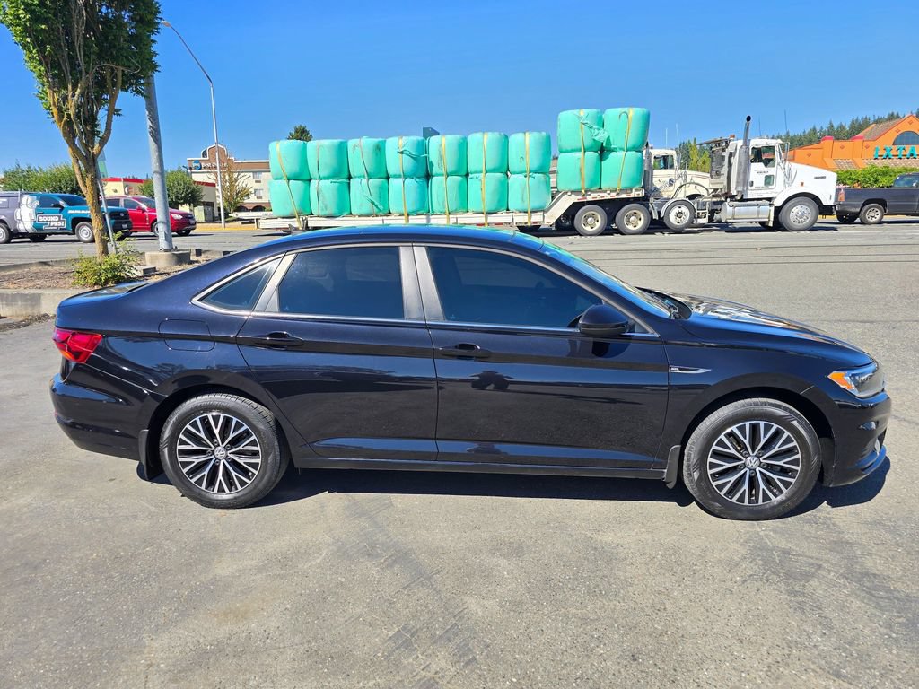Used 2019 Volkswagen Jetta SEL w/ Cold Weather Package FWD image 8