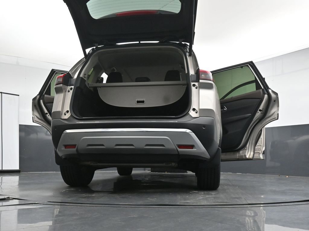 Used 2023 Nissan Rogue Platinum w/ Platinum Premium Package AWD/4WD image 39
