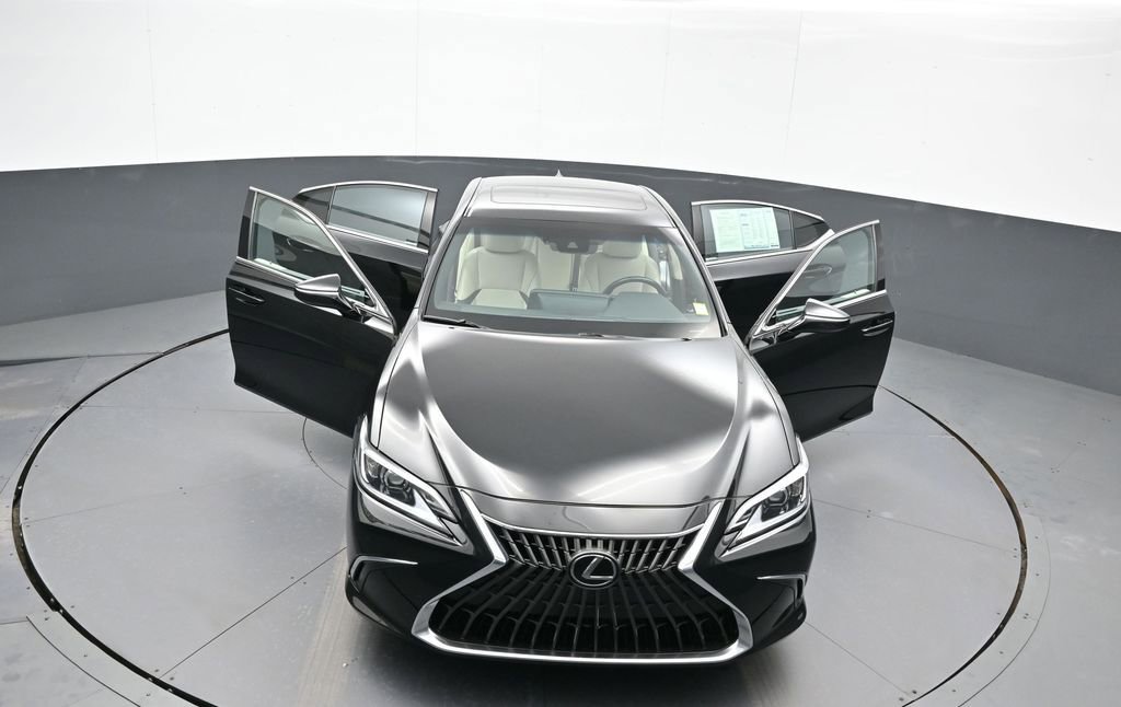 Used 2024 Lexus ES 300h w/ Premium Package FWD image 47