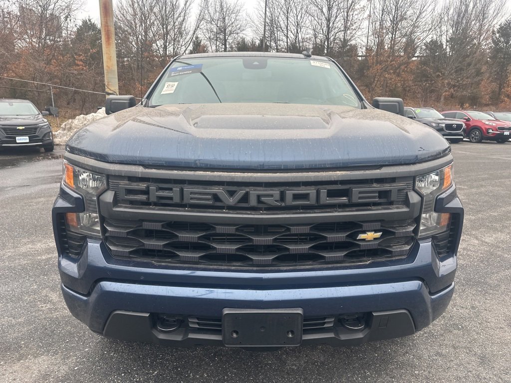 Used 2022 Chevrolet Silverado 1500 Custom image 2