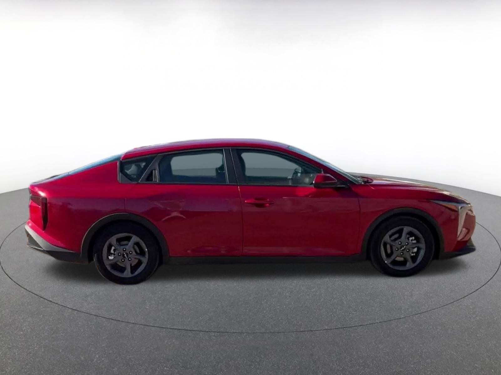 Used 2025 Kia K4 LXS image 15