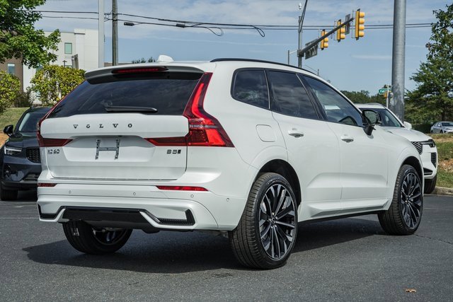 New 2026 Volvo XC60 B5 Ultra w/ Protection Package Premier image 4