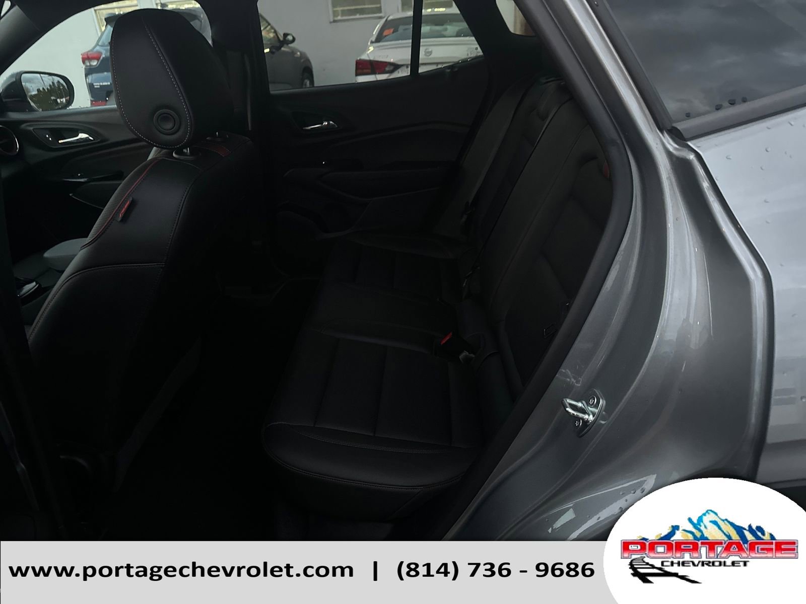 Used 2024 Chevrolet Trax RS w/ Sunroof Package image 27