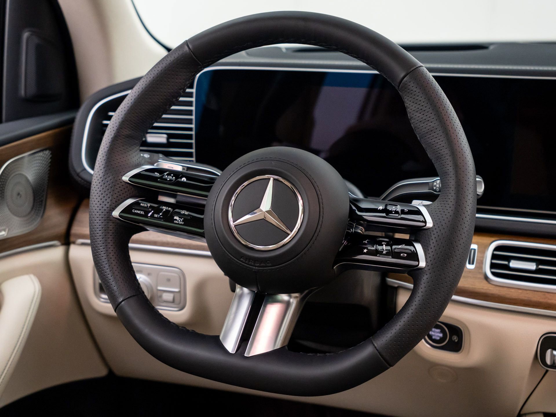 Used 2026 Mercedes-Benz GLS 450 4MATIC image 10