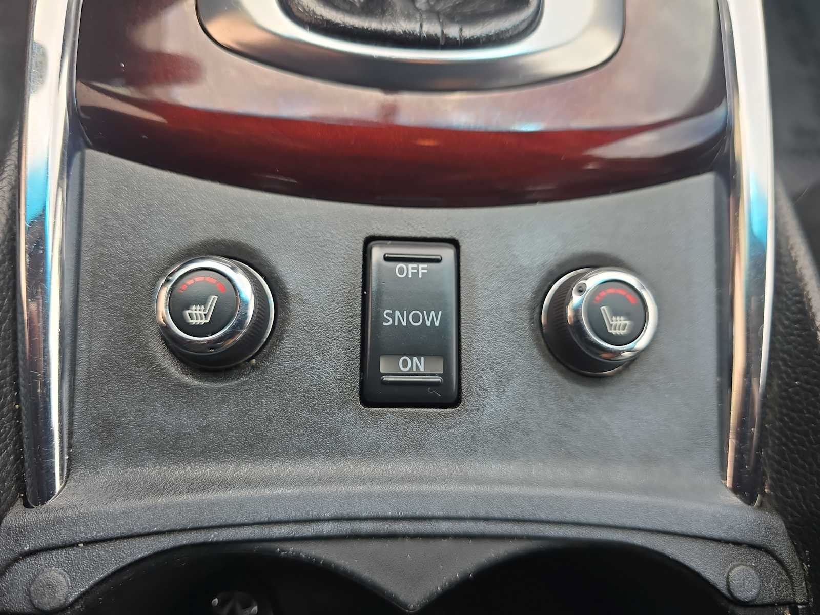 Used 2013 INFINITI G37 x Sedan w/ Premium Pkg AWD/4WD image 17