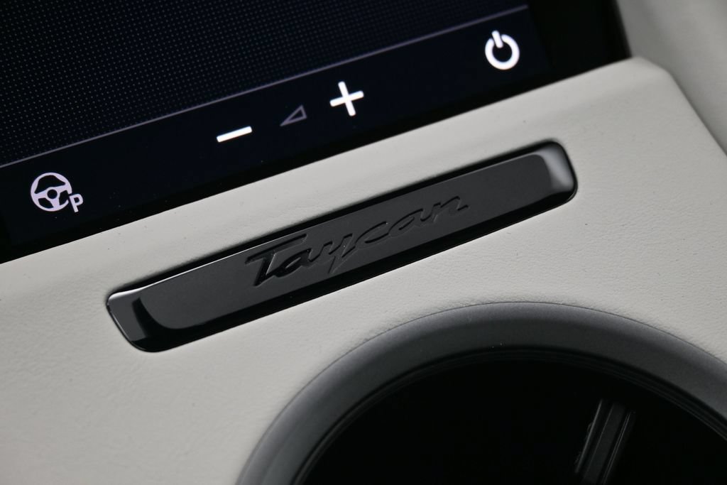 New 2026 Porsche Taycan AWD/4WD image 18