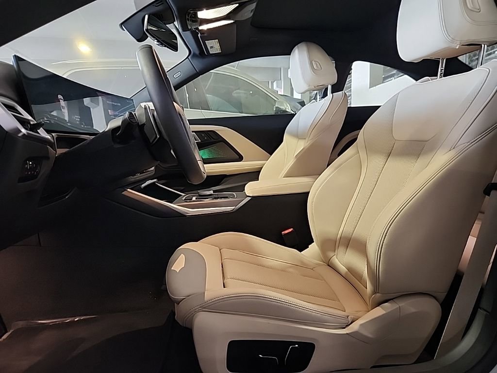 Used 2025 BMW 230i Coupe w/ Convenience Package image 2