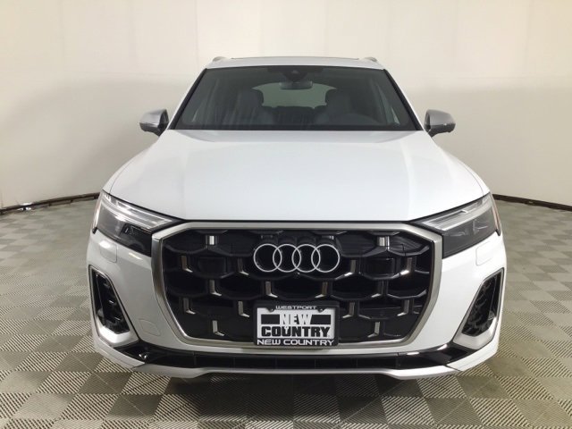 Used 2025 Audi SQ7 Premium Plus image 2
