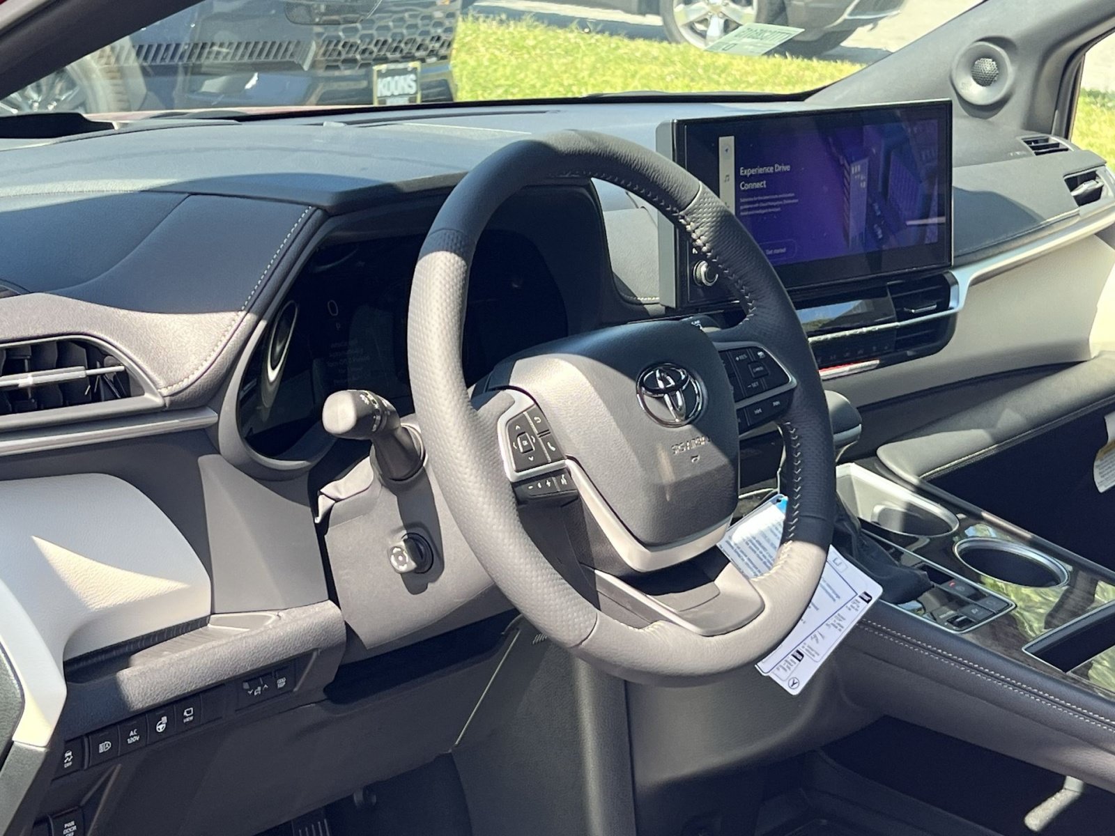 New 2026 Toyota Sienna Platinum AWD/4WD image 11