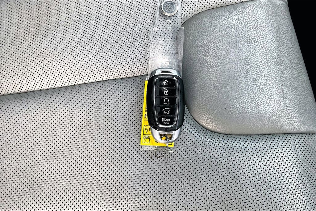 Used 2021 Hyundai Palisade SEL w/ Premium Package image 11