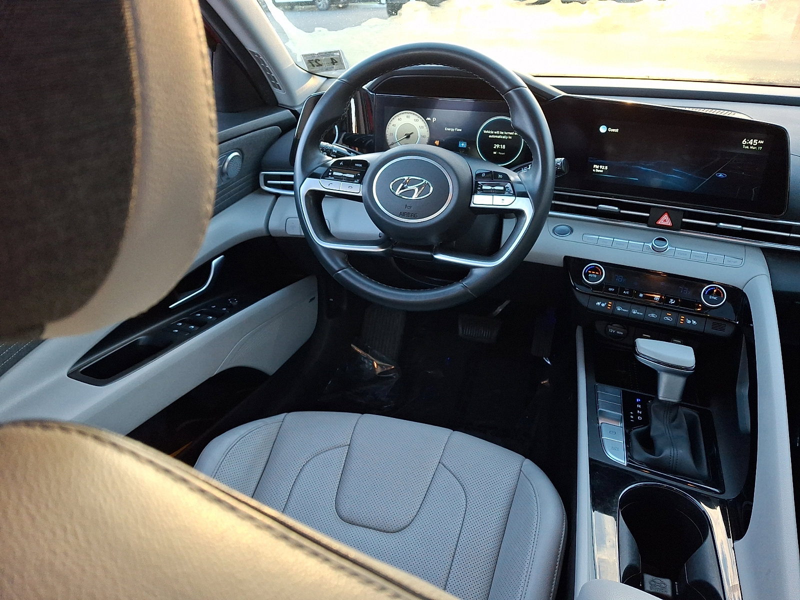 Used 2022 Hyundai Elantra Limited w/ Cargo Package image 14