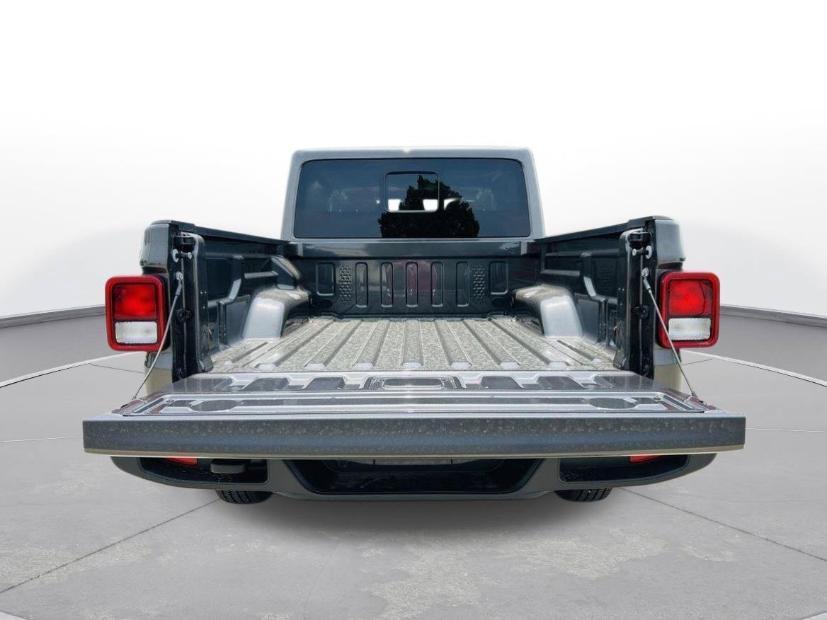 New 2025 Jeep Gladiator Sport AWD/4WD image 27