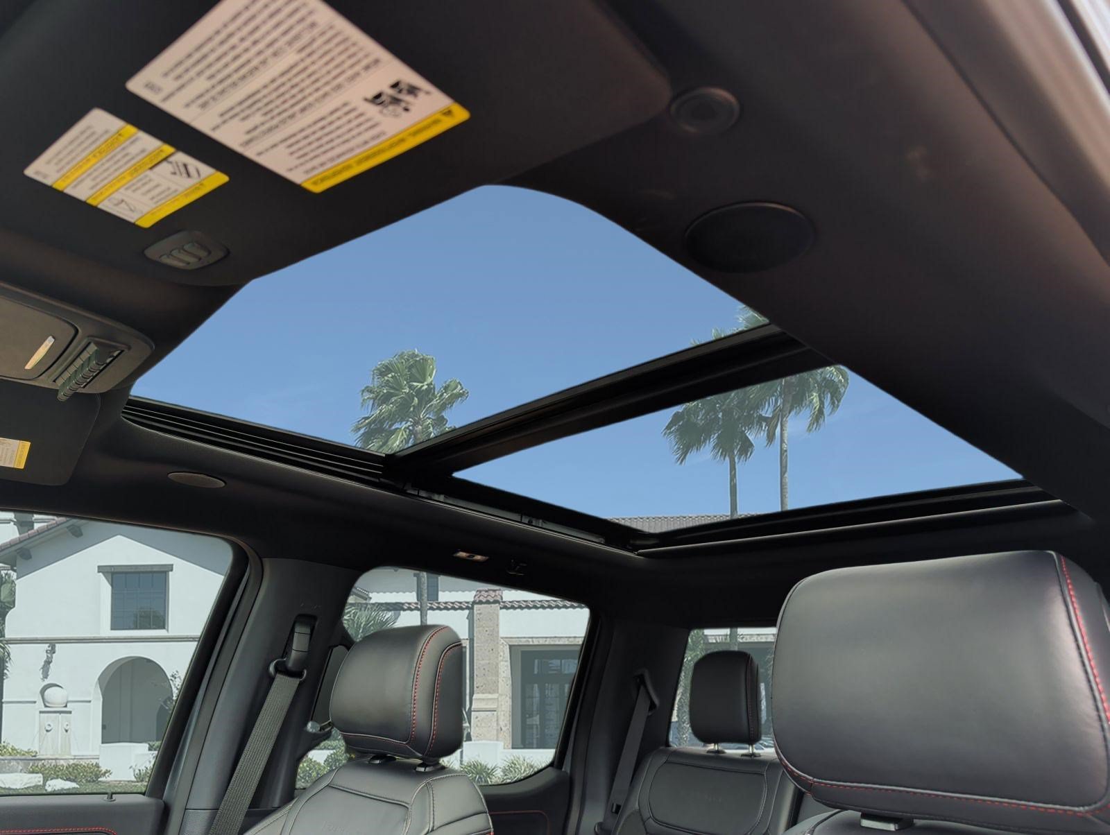 Used 2025 Ford F150 Raptor AWD/4WD image 23