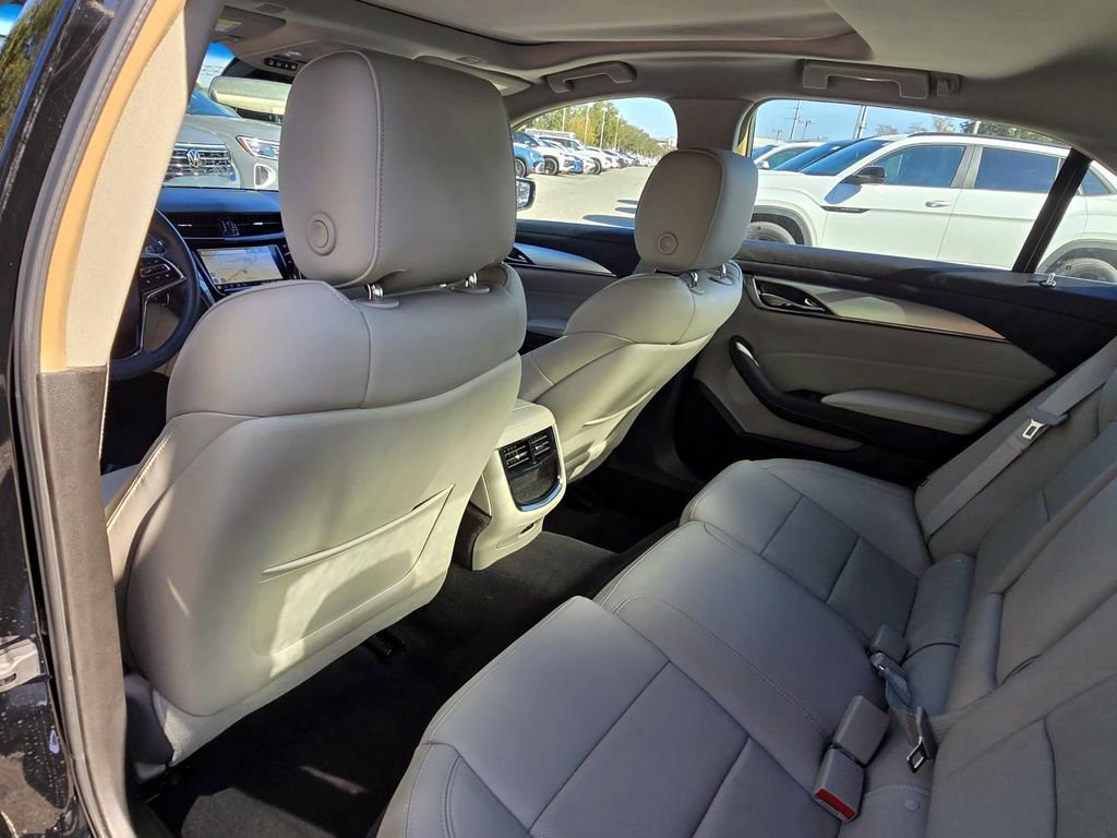 Used 2018 Cadillac CTS Luxury image 30