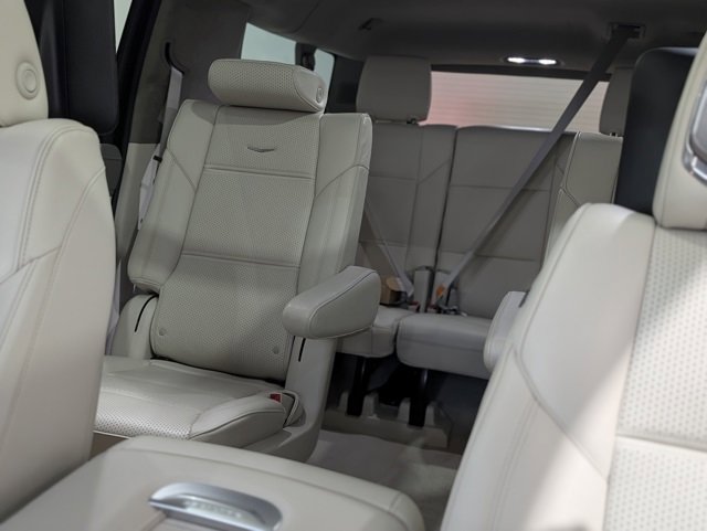 Certified 2024 Cadillac Escalade ESV Sport Platinum w/ LPO, ONYX Package image 11