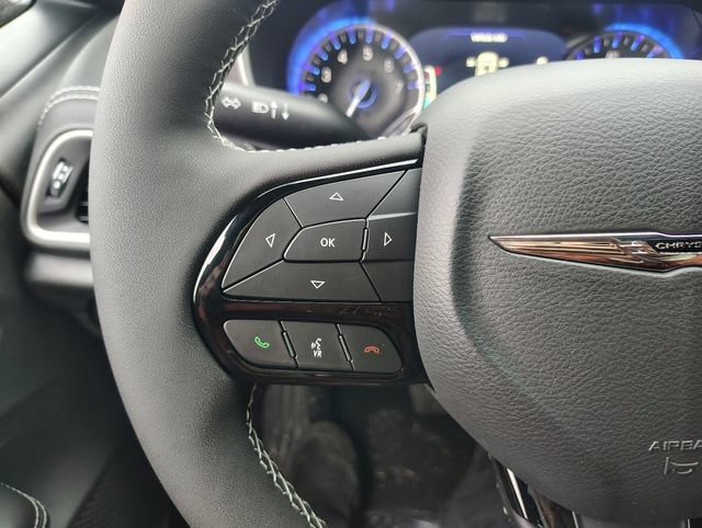 New 2026 Chrysler Pacifica Select w/ S Appearance Package FWD image 16