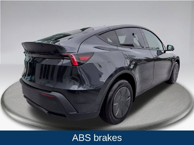 Used 2026 Tesla Model Y 2WD image 9