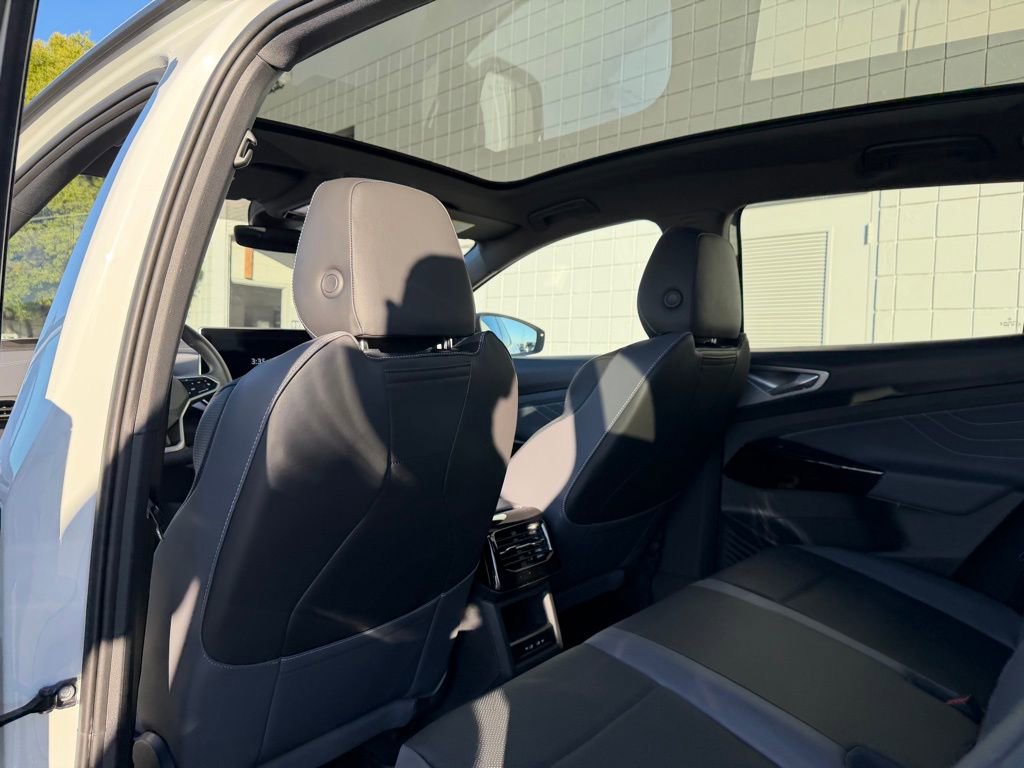 New 2026 Volkswagen ID.4 Pro S image 15