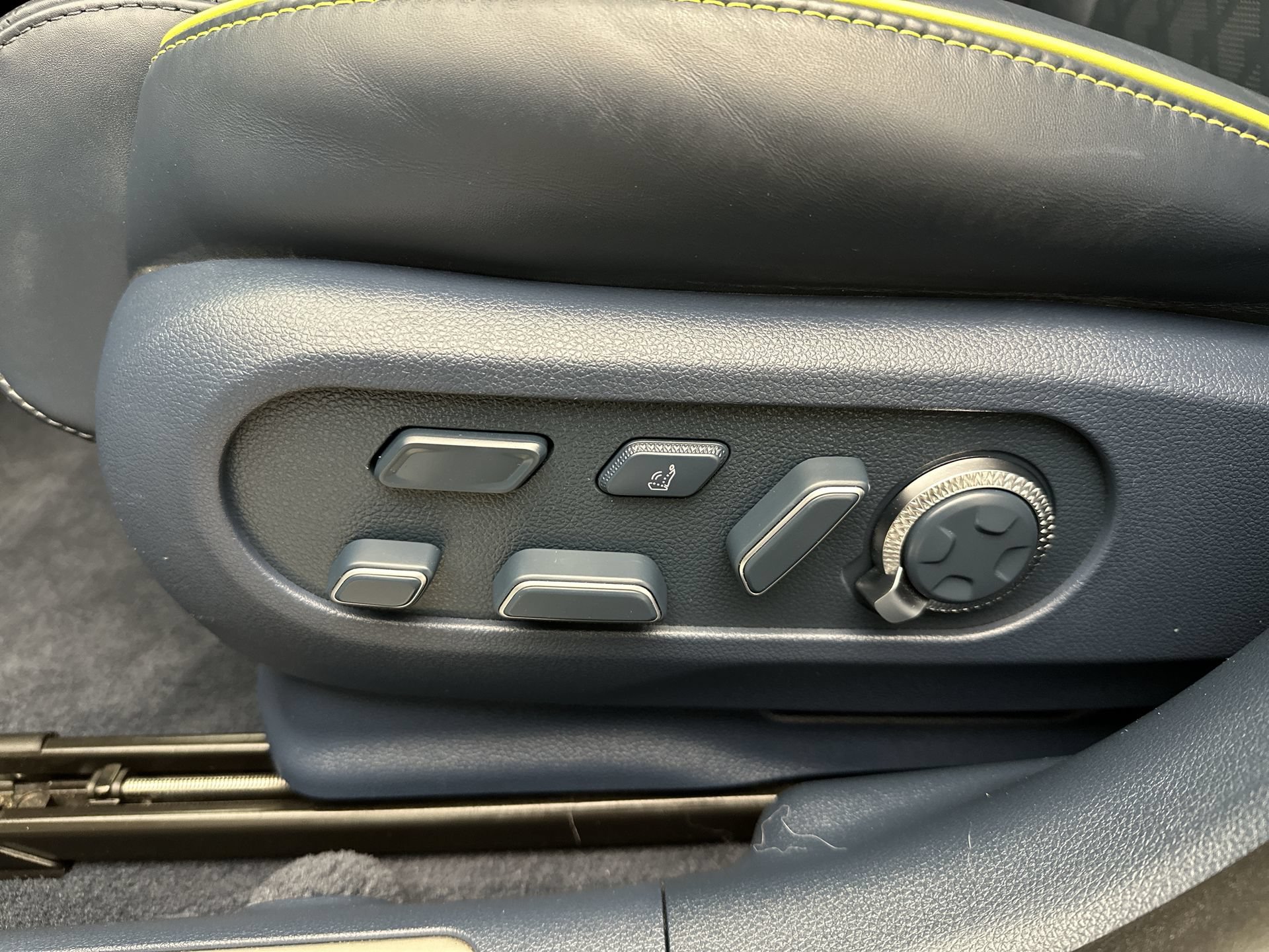 Certified 2023 Genesis GV60 Performance AWD/4WD image 12