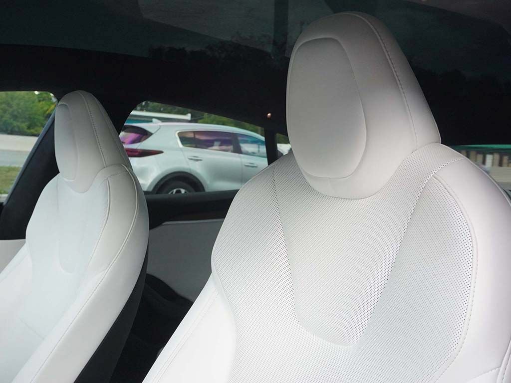 Used 2023 Tesla Model S AWD/4WD image 31