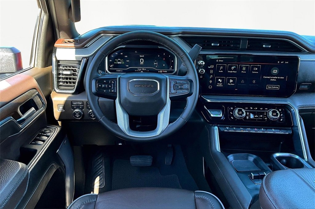 Used 2024 GMC Sierra 2500 Denali w/ Denali Reserve Package image 5