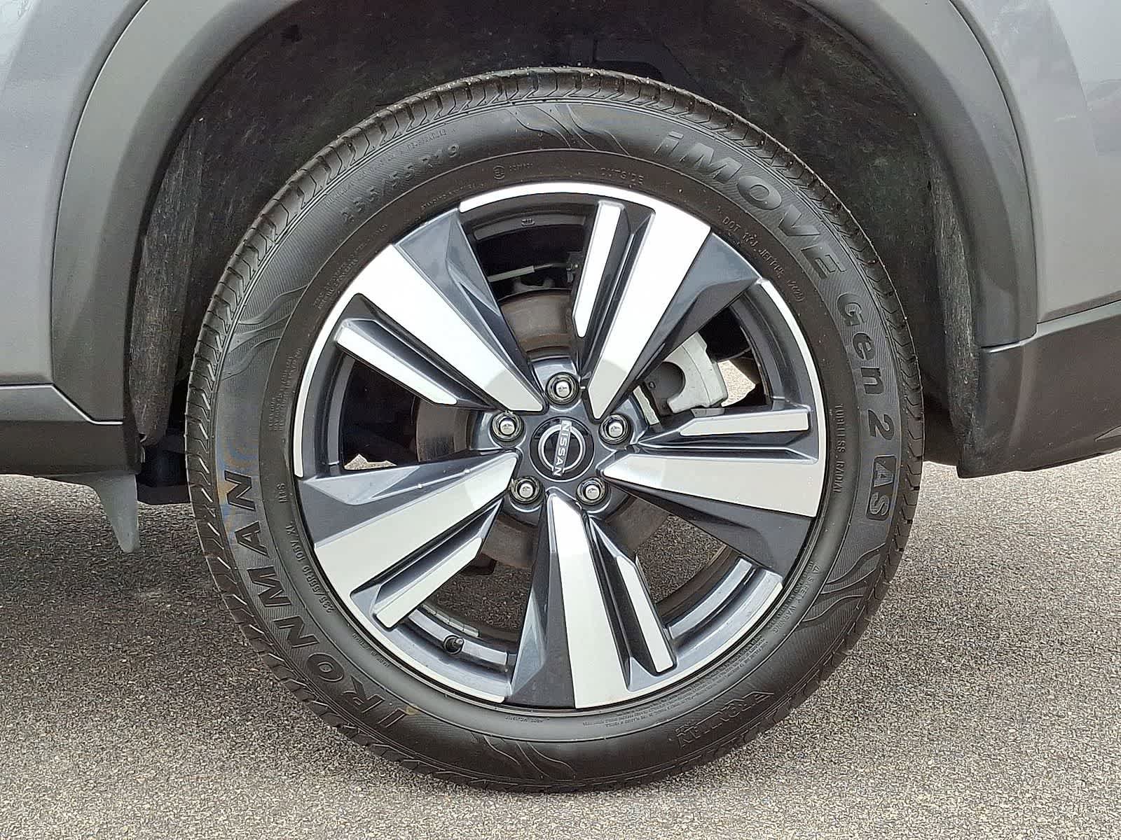Used 2023 Nissan Rogue SL AWD/4WD image 38