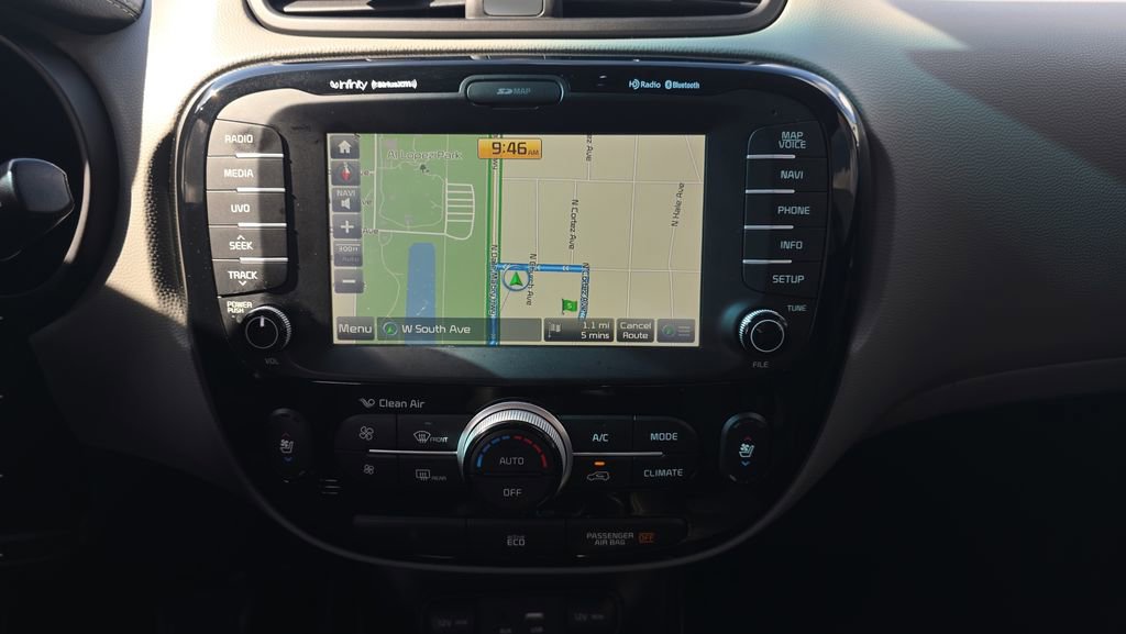 Used 2016 Kia Soul + w/ Primo Package FWD image 15