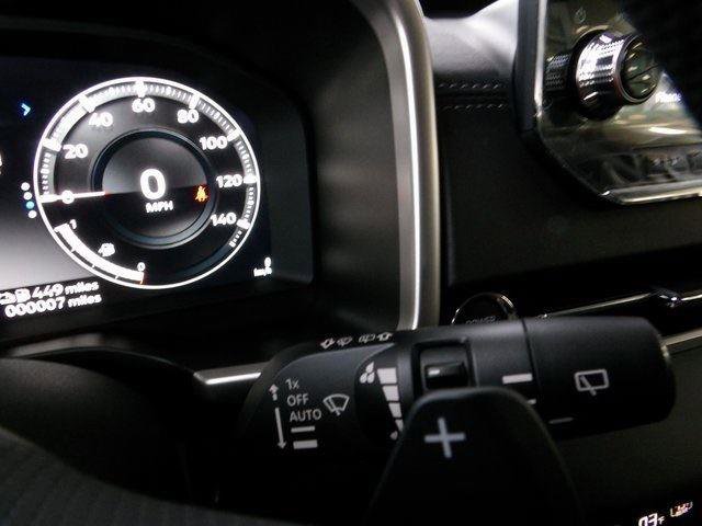 New 2025 Mitsubishi Outlander SEL image 34