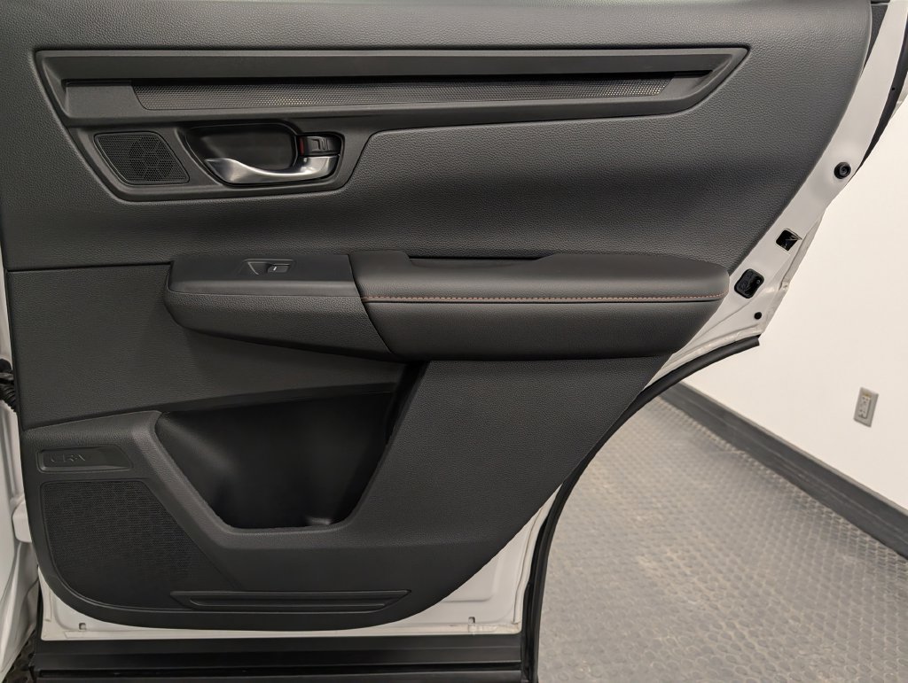 Used 2025 Honda CR-V Sport-L image 30