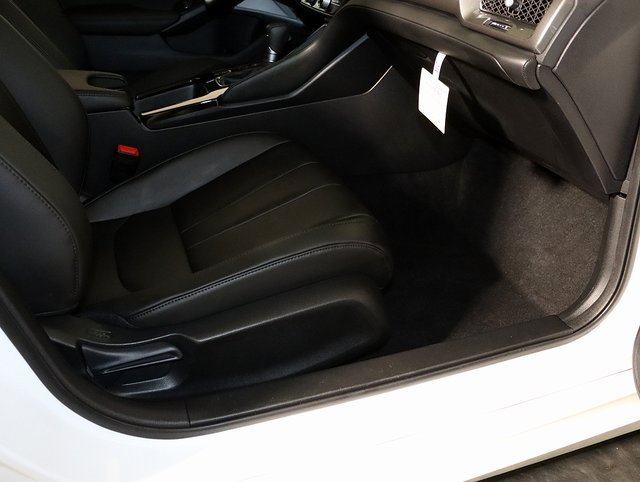 Certified 2025 Acura Integra image 32