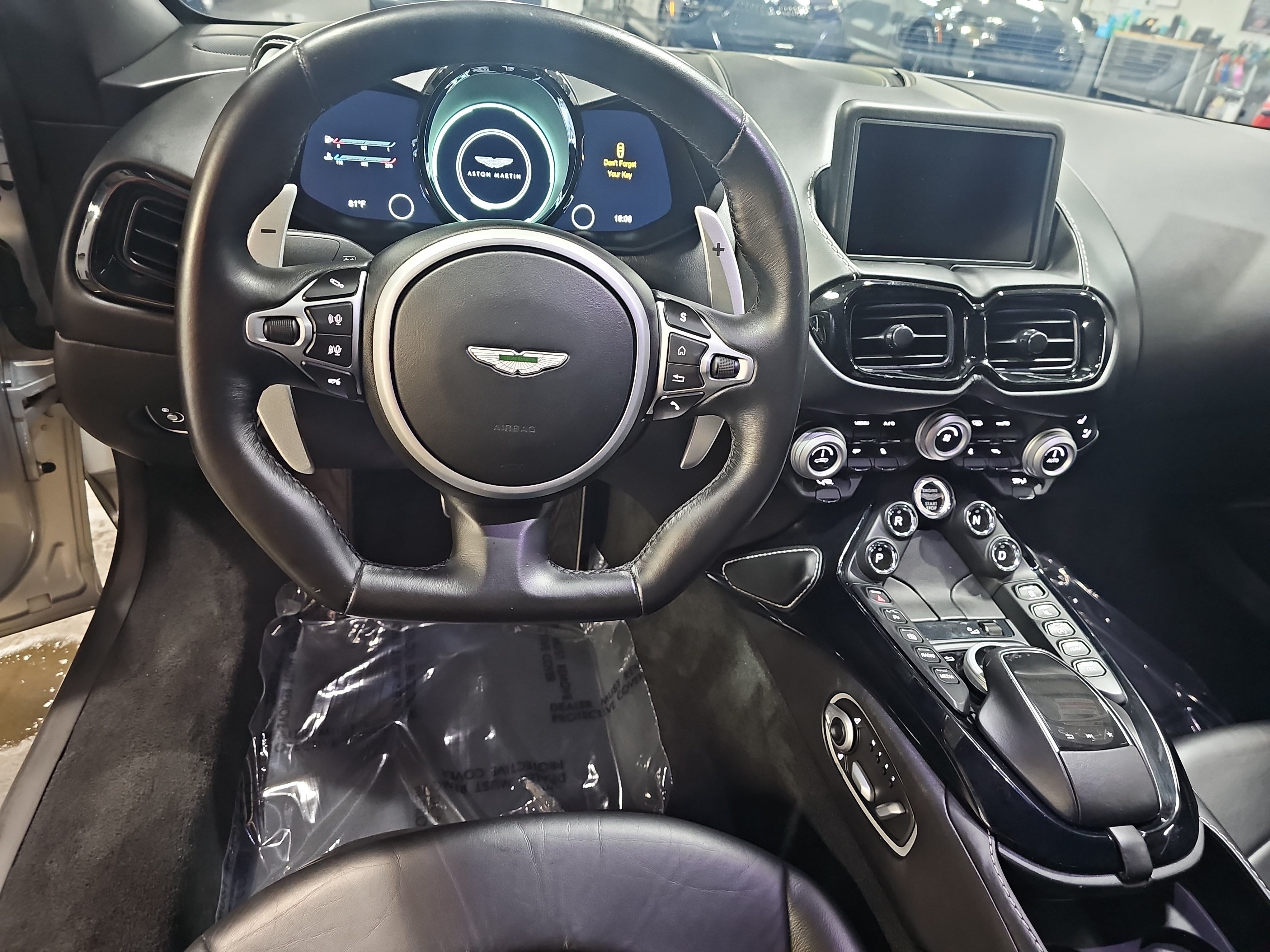 Used 2019 Aston Martin V8 Vantage Coupe RWD image 13