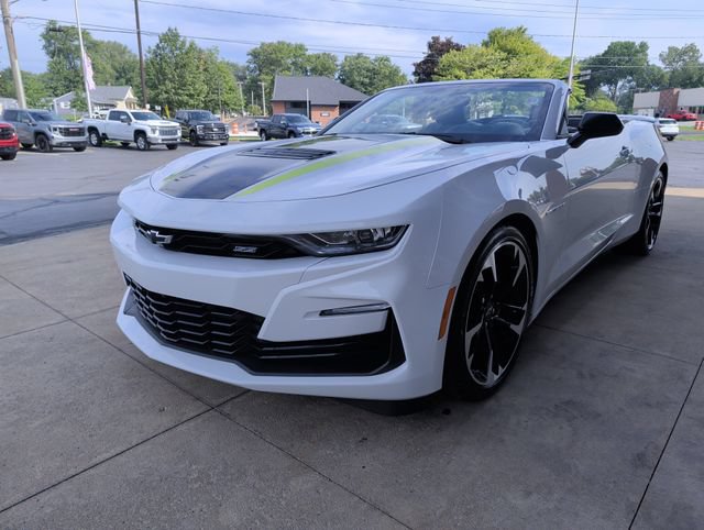 Used 2023 Chevrolet Camaro SS RWD image 4