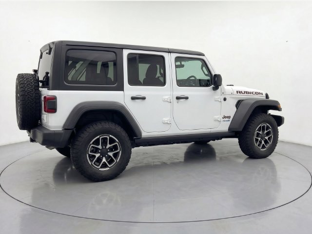 Used 2025 Jeep Wrangler Unlimited Rubicon AWD/4WD image 3