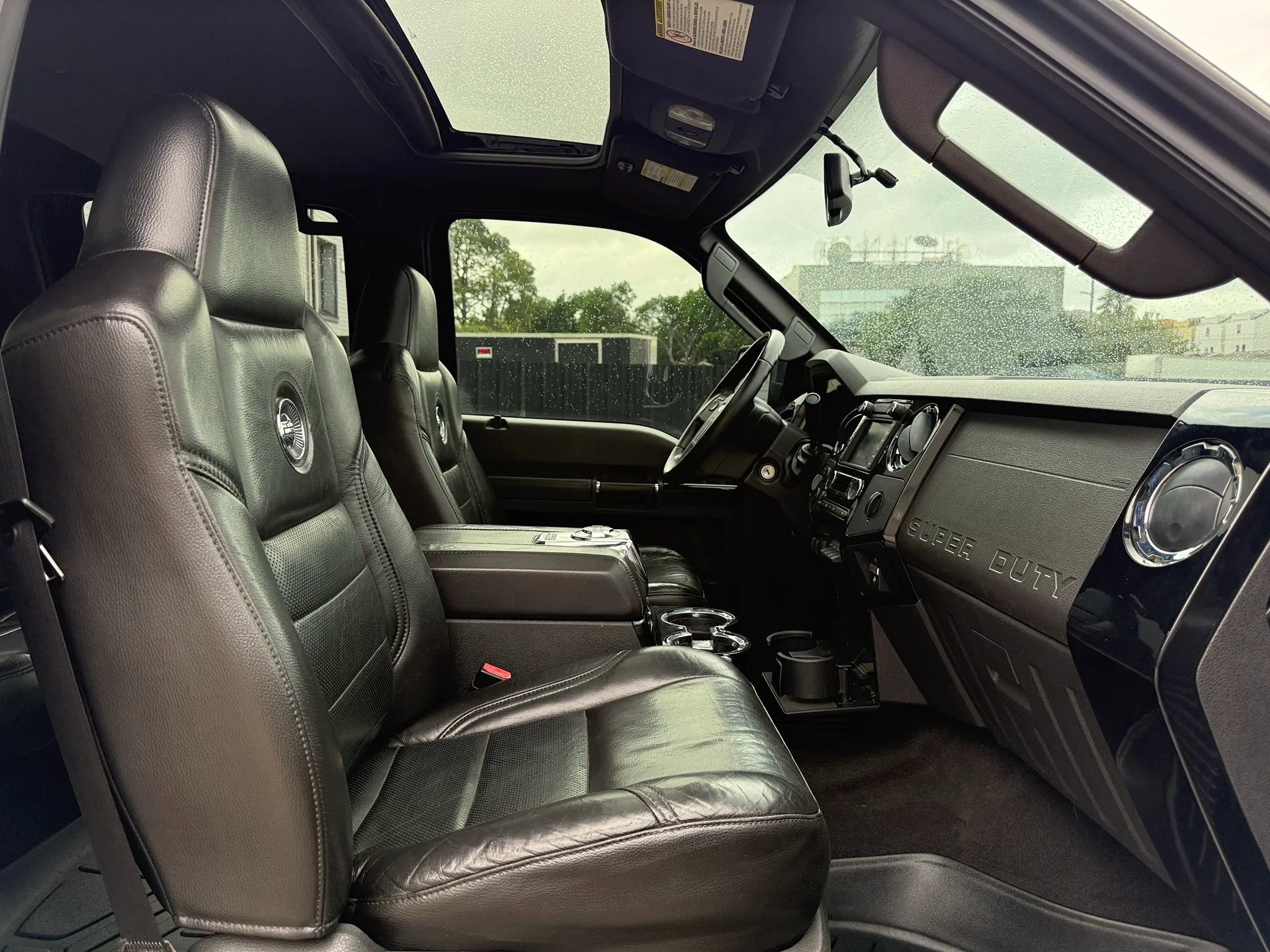 Used 2009 Ford F450 Harley-Davidson AWD/4WD image 12