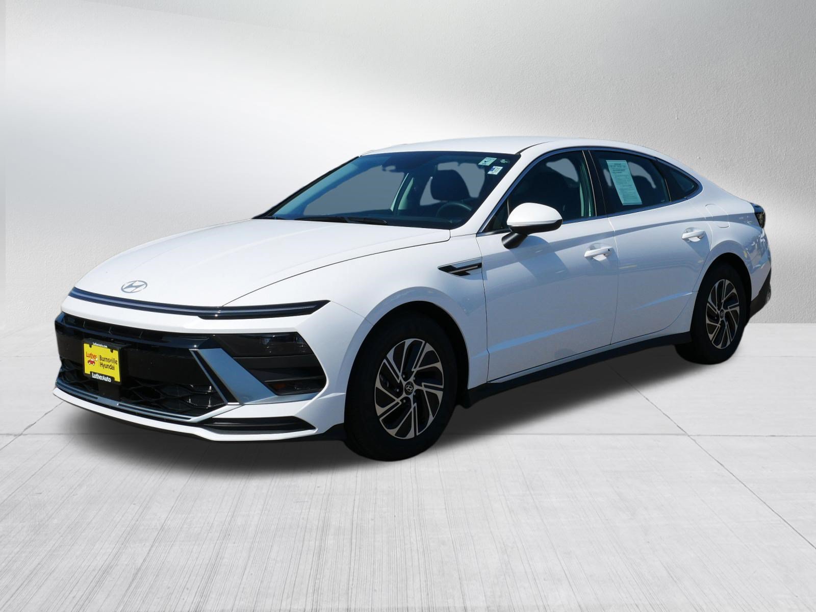 Certified 2026 Hyundai Sonata Blue FWD image 3