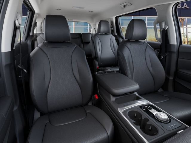 New 2027 Kia Carnival EX FWD image 15