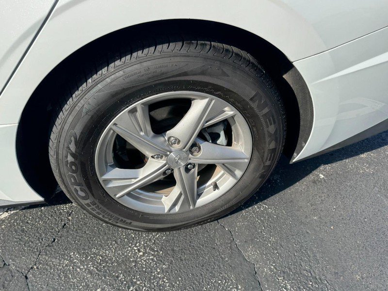 Used 2021 Hyundai Sonata SE w/ Cargo Package image 7