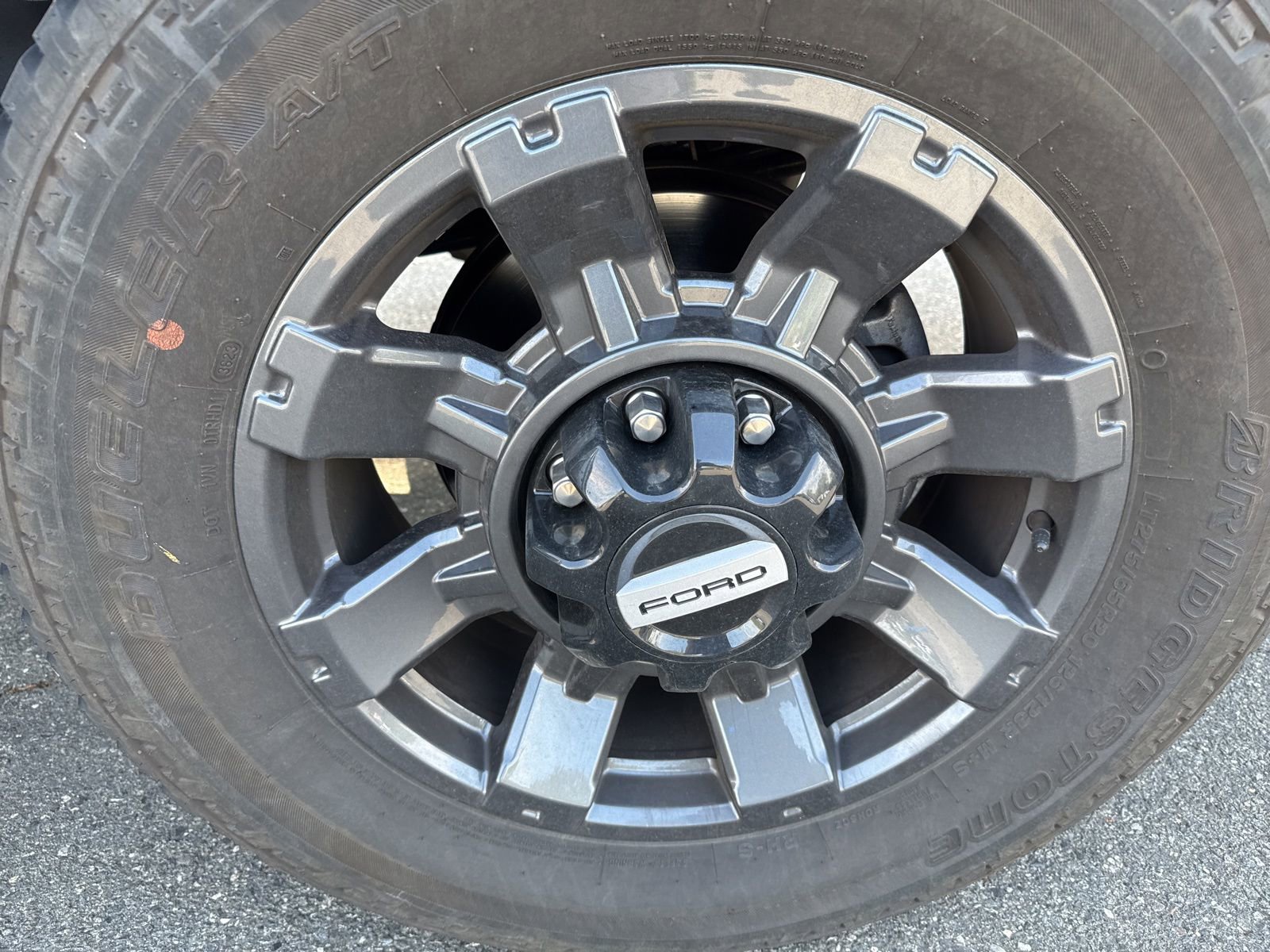 Used 2023 Ford F250 Lariat w/ Sport Appearance Package AWD/4WD image 14