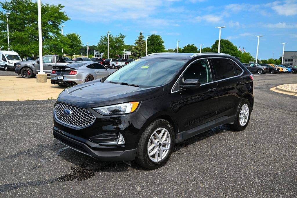 Certified 2024 Ford Edge SEL w/ Convenience Package AWD/4WD image 10