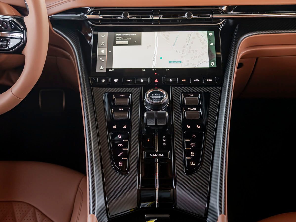 Used 2026 Aston Martin DB12 Coupe RWD image 9