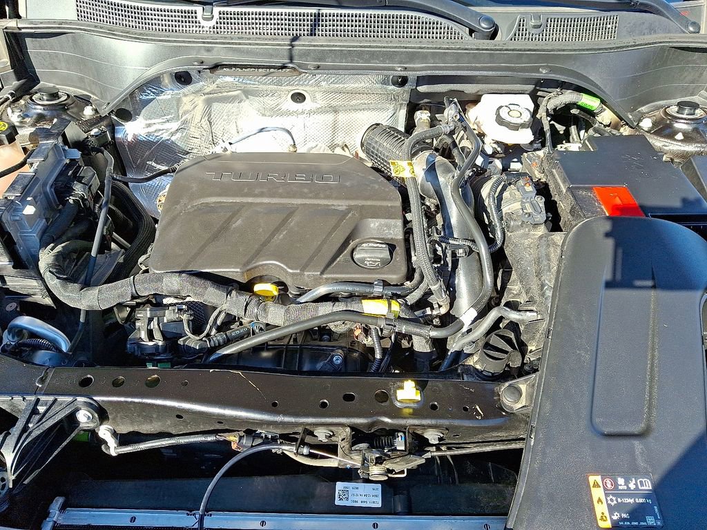 Used 2025 Chevrolet Trax LT image 27