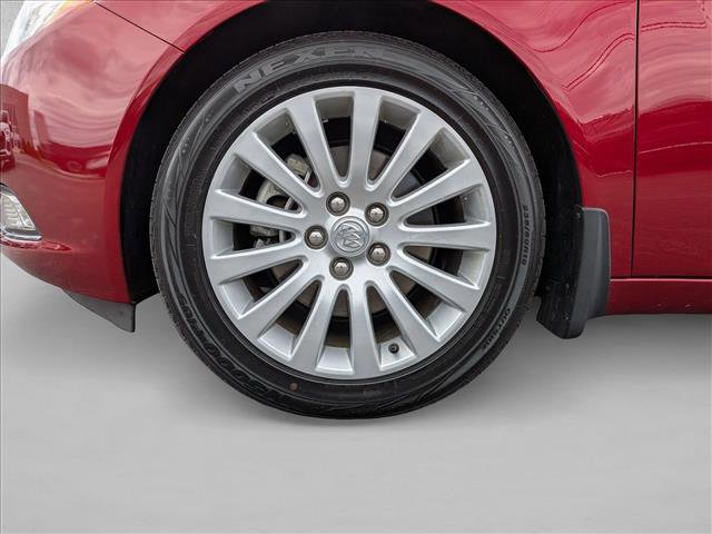 Used 2013 Buick Regal Premium FWD image 24